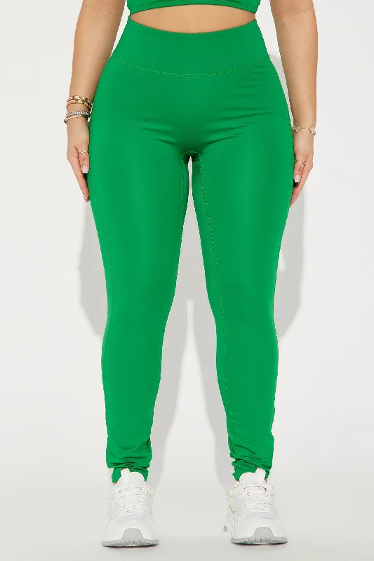 claudia-elevate-active-legging-kelly-green