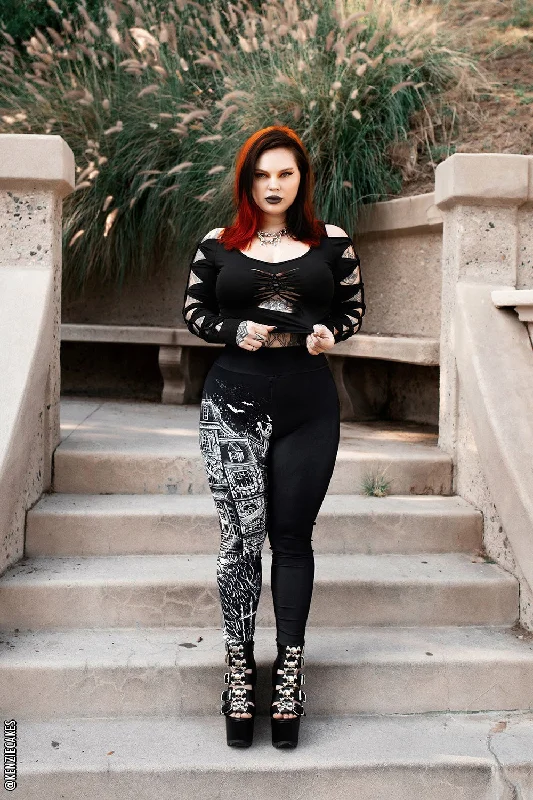 gothic-haunted-house-leggings