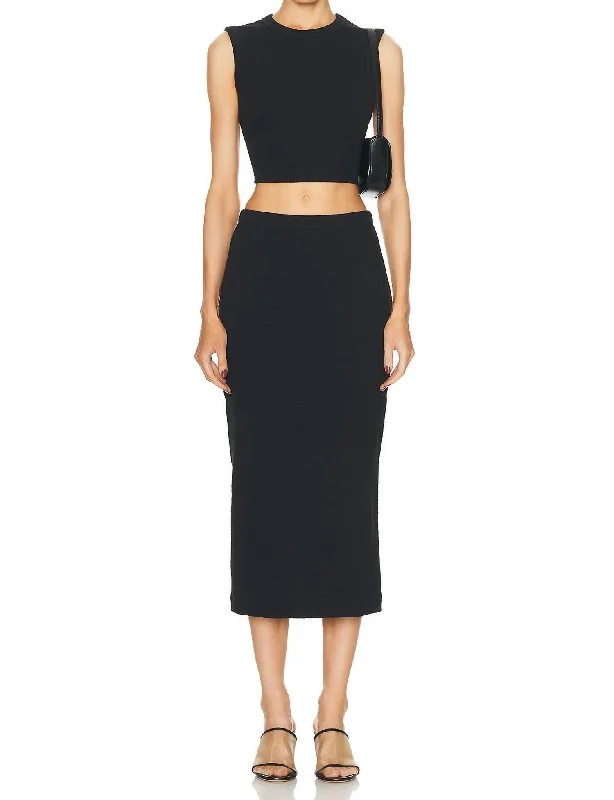 Textured Jacquard Skirt In Black