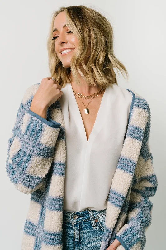 breckenridge-sherpa-long-cardigan-blue-plaid