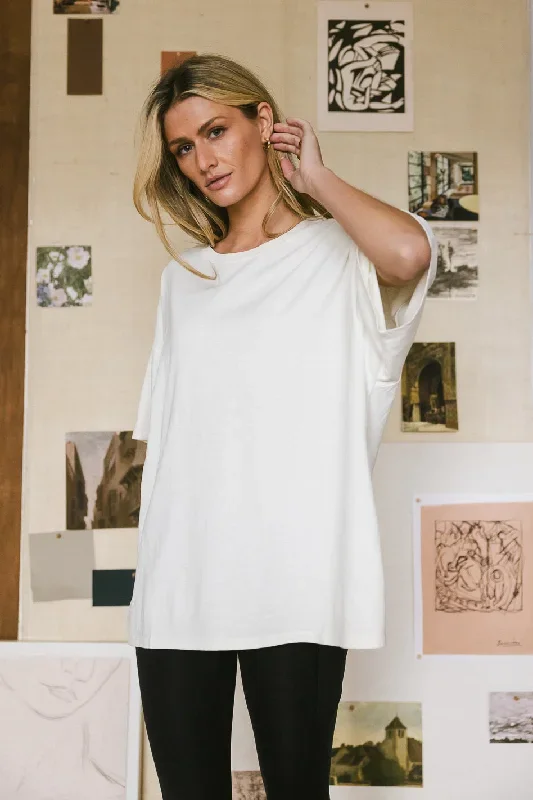 lily-oversized-t-shirt-in-cream