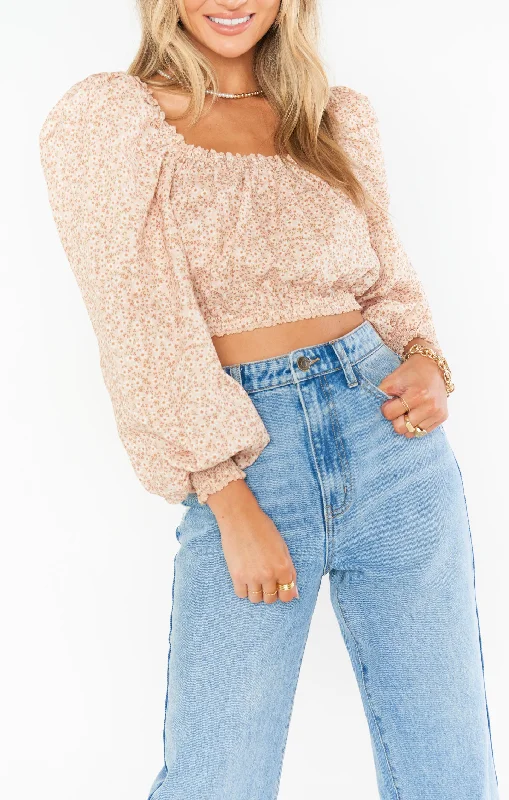 suzanna-crop-top-ditsy-daisy