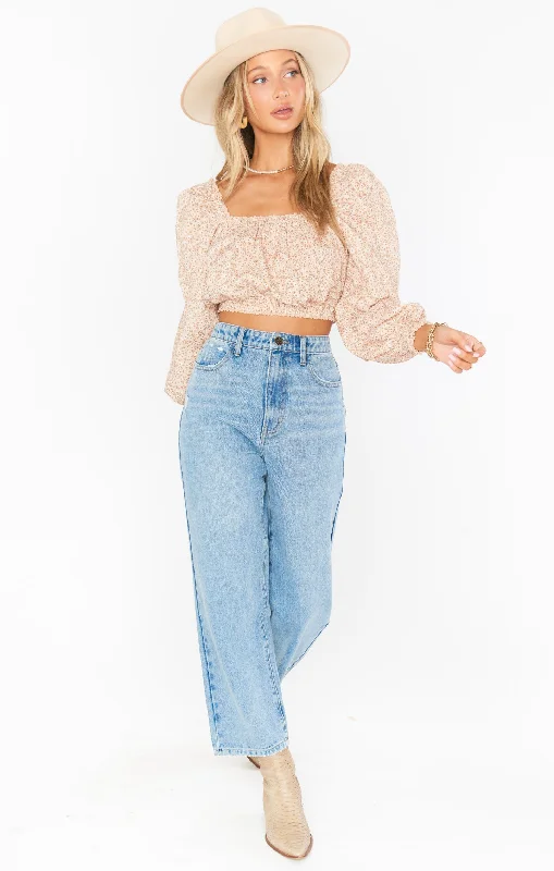 suzanna-crop-top-ditsy-daisy