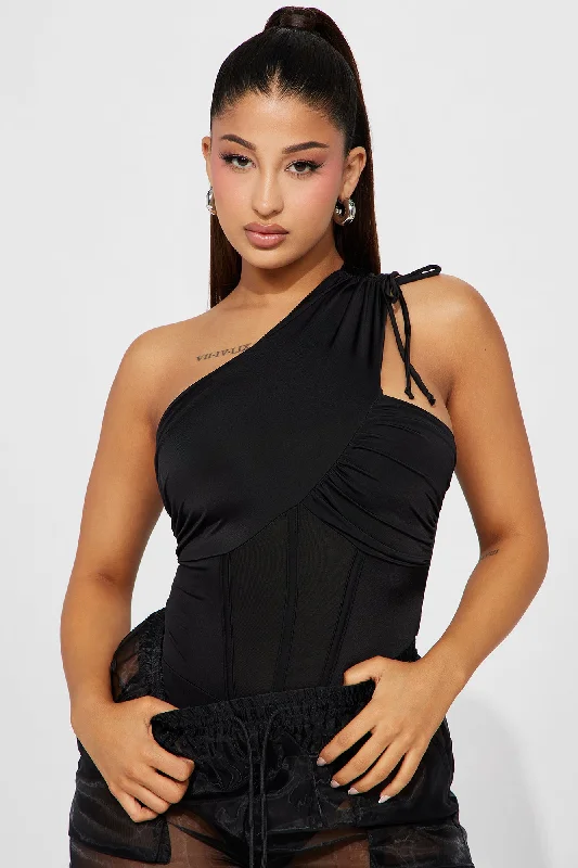 the-moment-one-shoulder-bodysuit-black