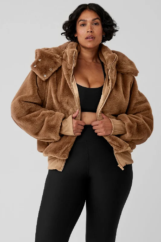 w4496r-faux-fur-foxy-jacket-toasted-almond