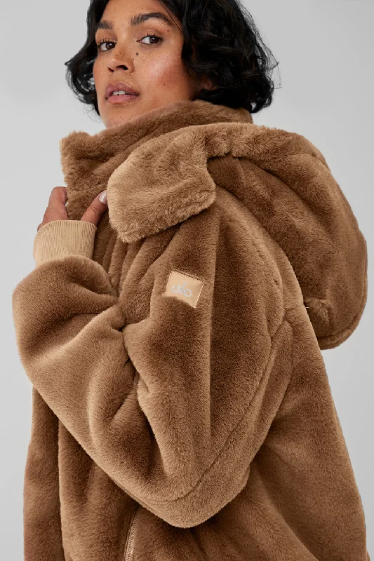 w4496r-faux-fur-foxy-jacket-toasted-almond